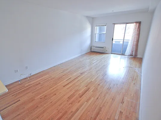 Rented by Jonis Realty | media 27