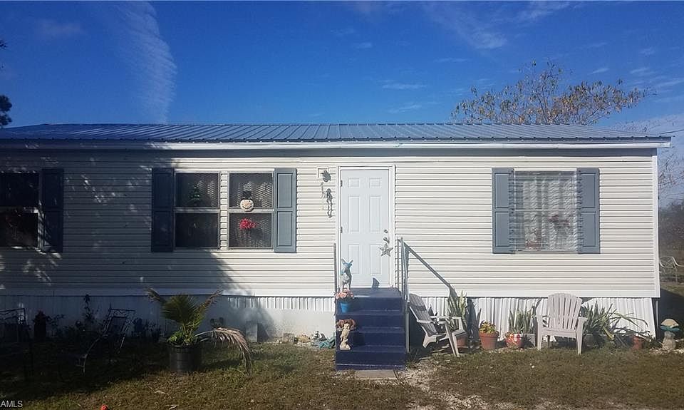 1st image of 340 N Hacienda St
