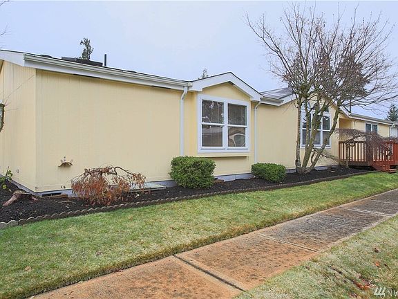 2nd image of 20214 77th Ave E #14