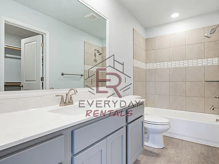 1226 Lexington Dr #B — Photo 7