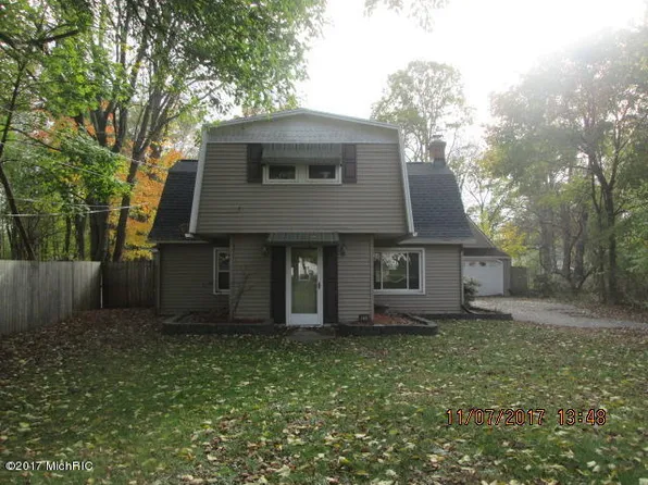 310 Bellevue St SW, Wyoming, MI 49548