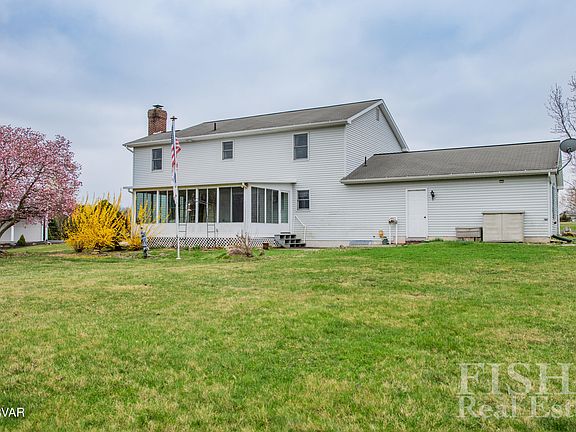 5th image of 419 Cindy Ave