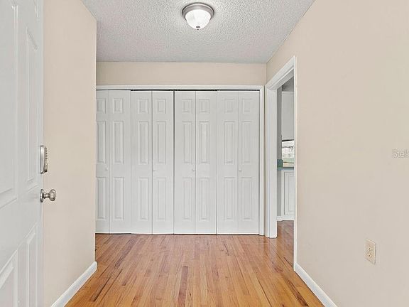 4th image of 631 Eastwood Ct