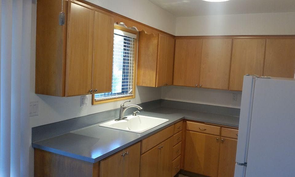 1st image of 405 E 29th St APT 7