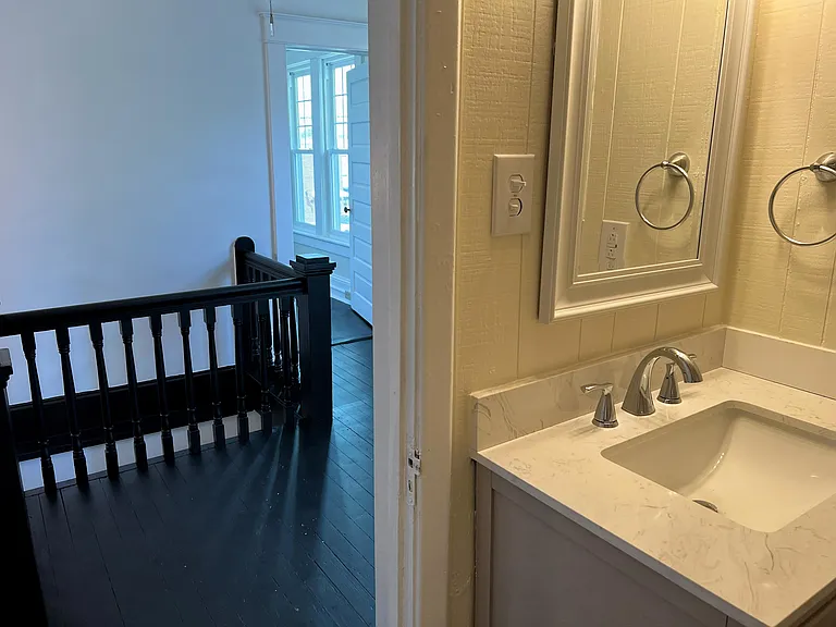133 Paisley St #B — Photo 3