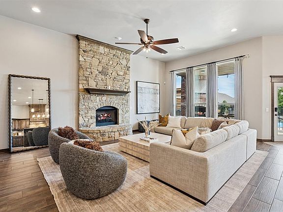 3rd image of 14612 Doulton Cir