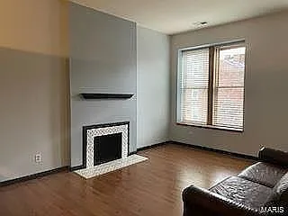 2307 Hickory St #B Photo 1