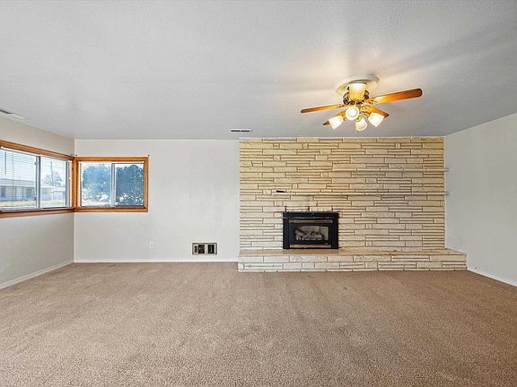 4th image of 303 E 8th Ave