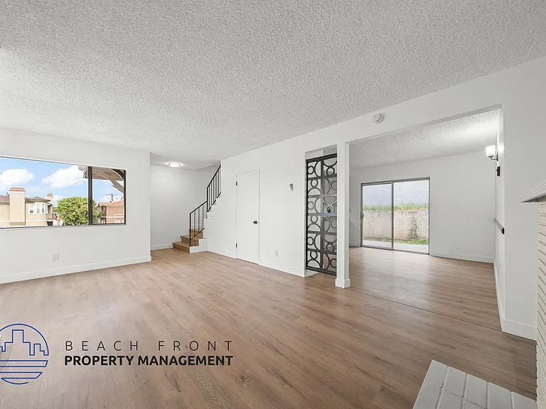 2511 Voorhees Ave — Photo 9