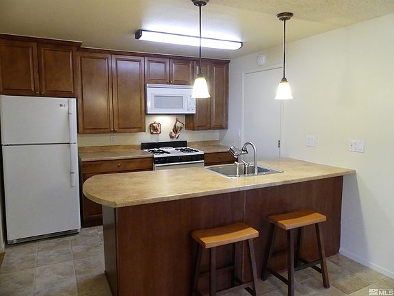 3rd image of 1529 Sharon Dr #1529