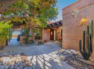 6790 E Paseo Penoso, Tucson, AZ 85750