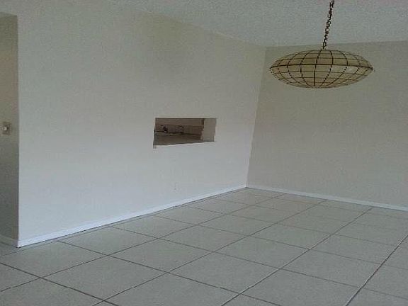 4th image of 2950 NW 46th Ave APT 113C