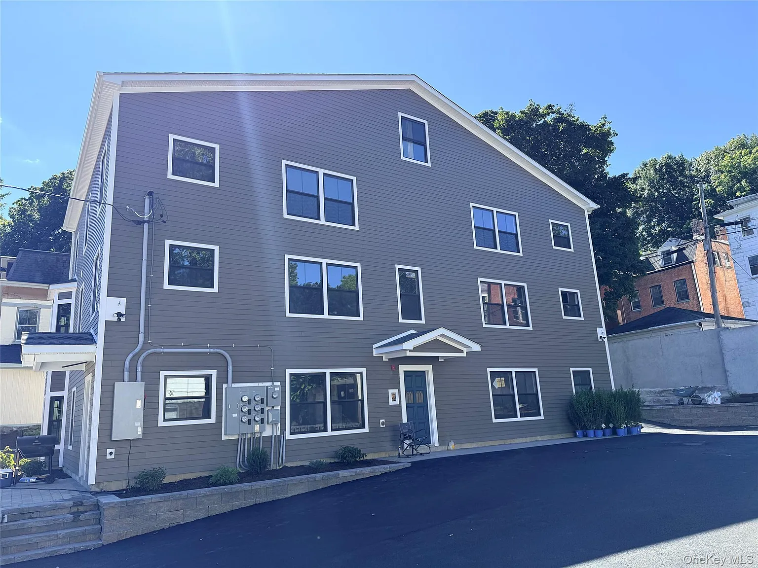 133 N Miller St — Photo 2
