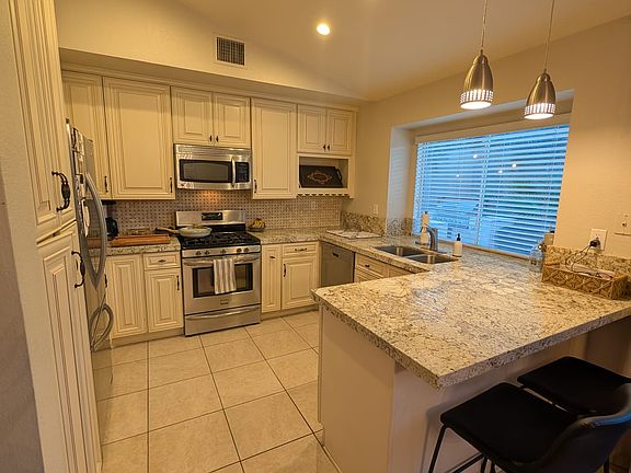 5th image of 3301 Beach Port Dr