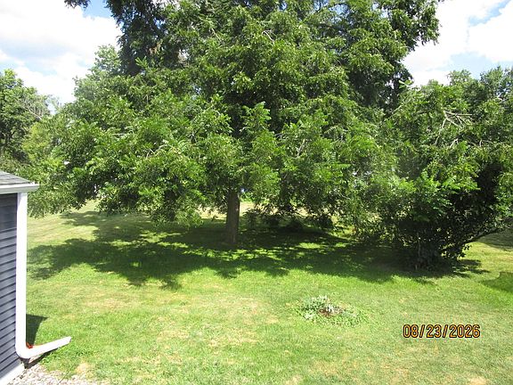 3rd image of 306 2nd St SW