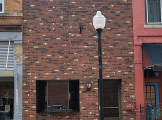 30 S Main St, Linton, IN 47441