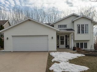 6138 Jonathan Ln NW, Rochester, MN 55901