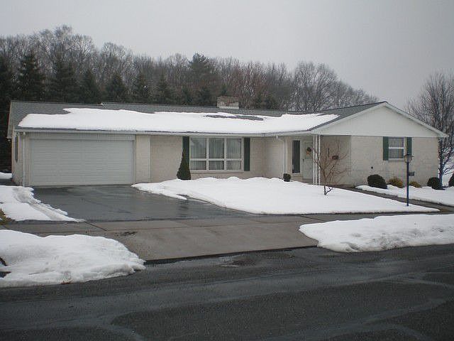 2nd image of 620 Bowman St
