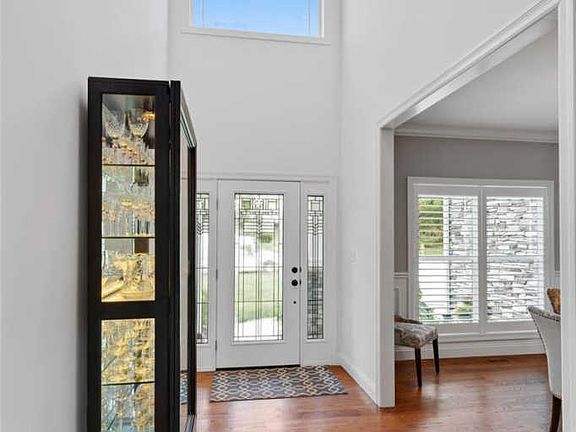 5th image of 20 Winslow Ln