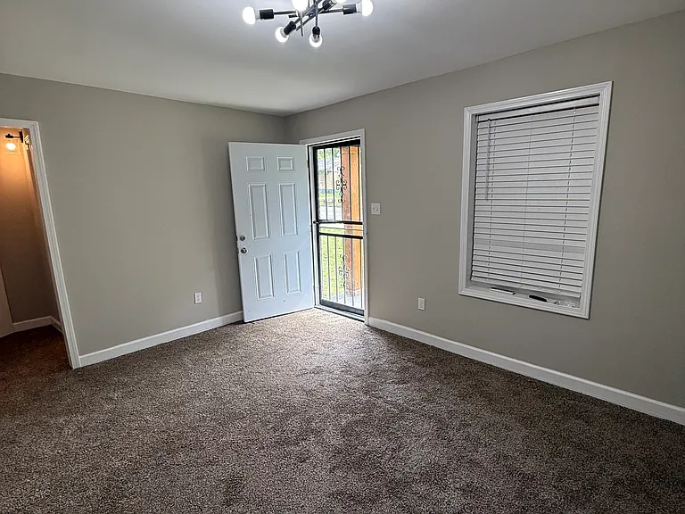 1419 Silver St #2 — Photo 8