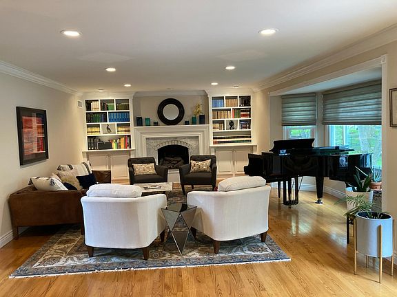 5th image of 15949 Meadow Oak Dr