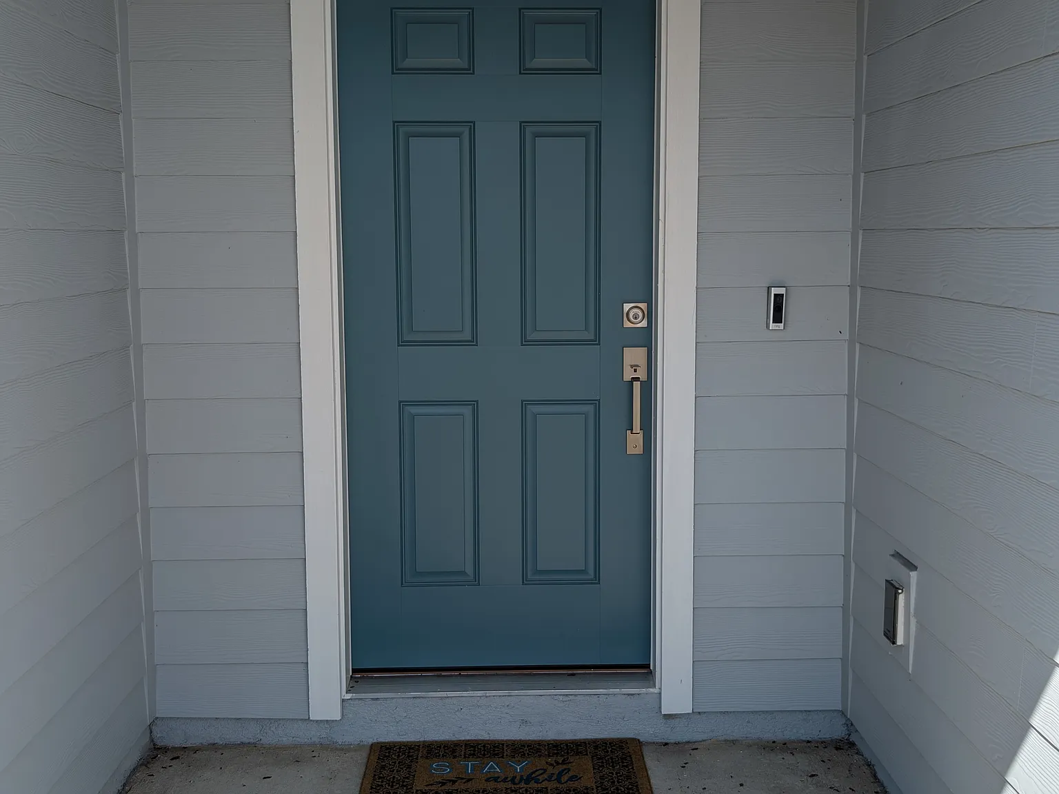 4 bed, 2172 sqft, $2,500 — Photo 2