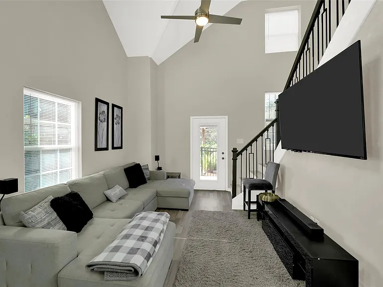 2202 Koster Rd — Photo 4
