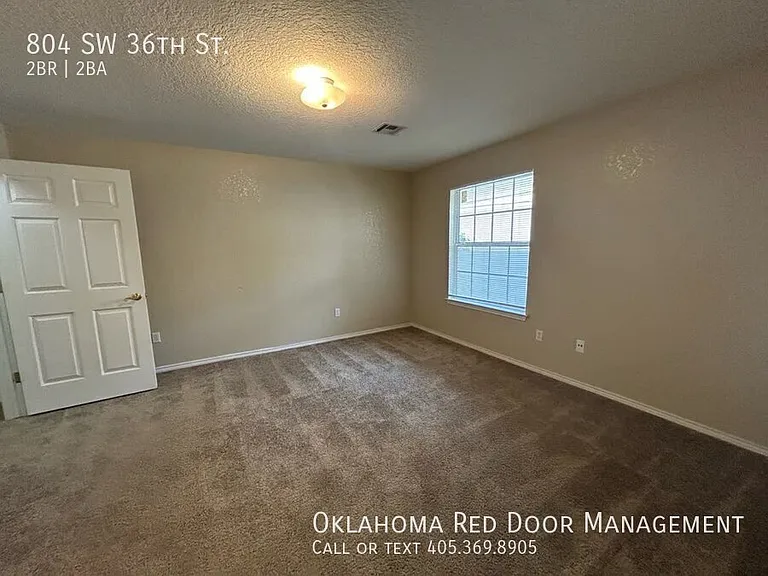 804 SW 36th St — Photo 6