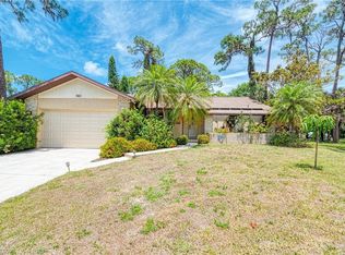 960 Allen Ave, Englewood, FL 34223
