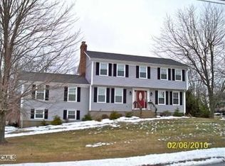 27 Suren Ln, Shelton, CT 06484