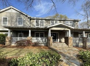 512 Hillpine Dr, Simpsonville, SC 29681