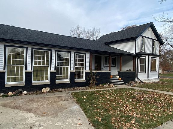 2nd image of 707 Wemple St
