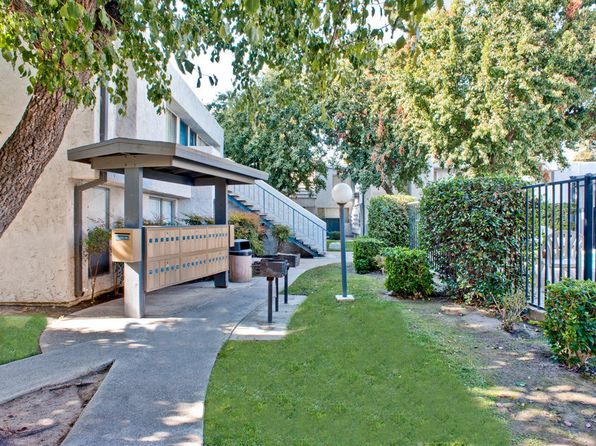 Santa Clarita | 3800 Q St, Bakersfield, CA