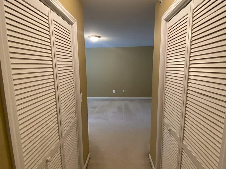 8315 Town Ctr #8315 — Photo 35