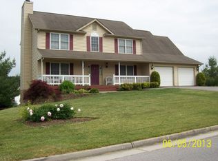 1465 Sleepy Hollow Rd, Christiansburg, VA 24073