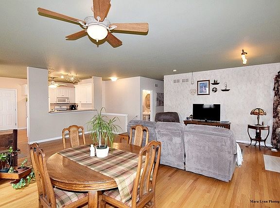 3rd image of 1230 Oakleaf Ct #1230