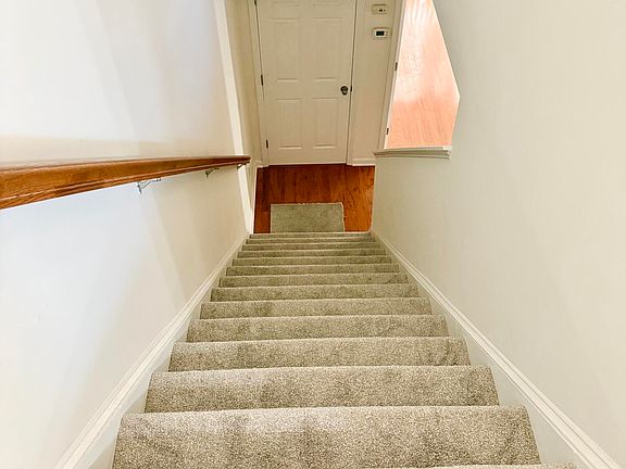 5th image of 229 Dove Cottage Ln