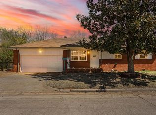 2500 Becker Pl, Del City, OK 73115