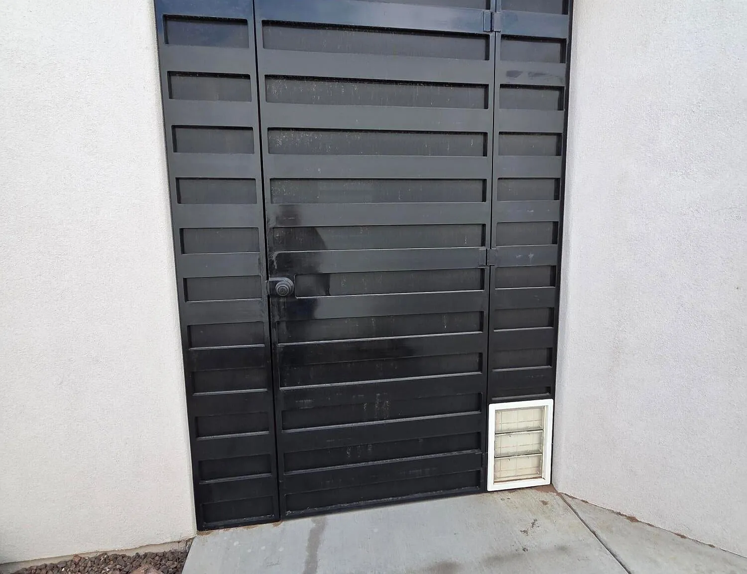 3 bed, 2070 sqft, $2,300 — Photo 4