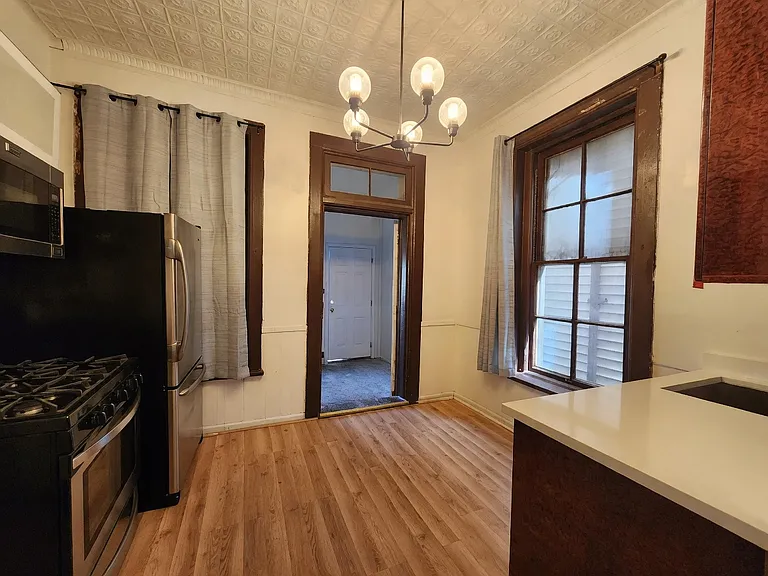 1619 S Loomis St #1R — Photo 8