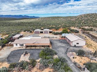 660 N Old Coach Trl, Dewey, AZ 86327