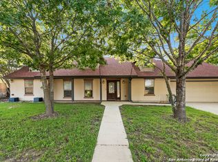 115 River Trl, Castroville, TX 78009
