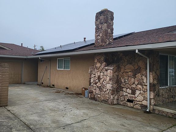 3rd image of 119 El Dorado Dr