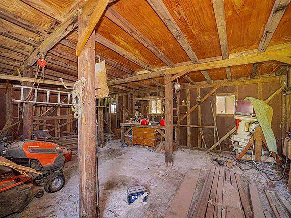 5th image of 1701 S Arcadia Ln
