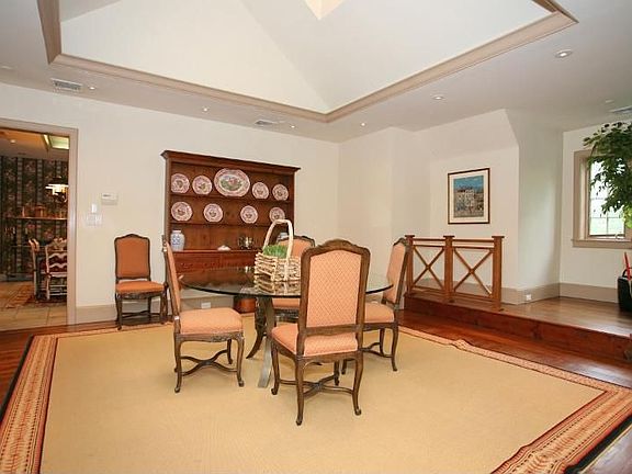 3rd image of 164 Estate Ct