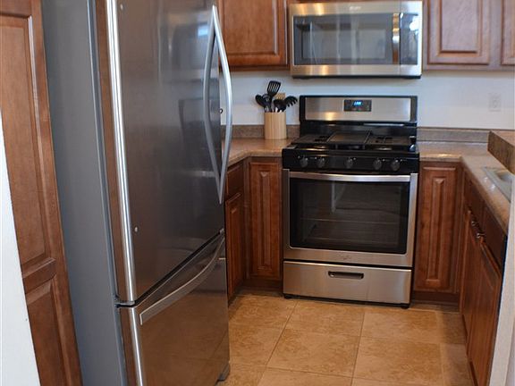 4th image of 35 Canyon Cliff Dr