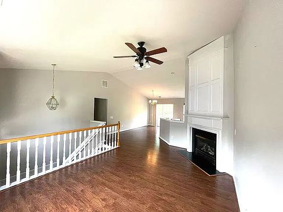 4th image of 12123 Bobhouse Dr