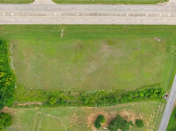 W Shawntel Smith Blvd, Muldrow, OK 74948