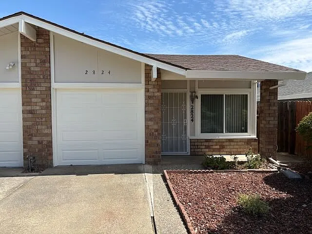 2824 Edison Ave — Photo 2