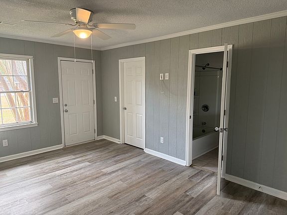 5th image of 5120 Rivers Ave #135